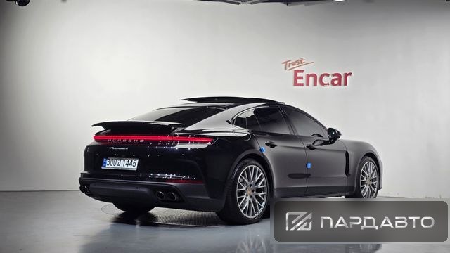 Porsche Panamera (976)