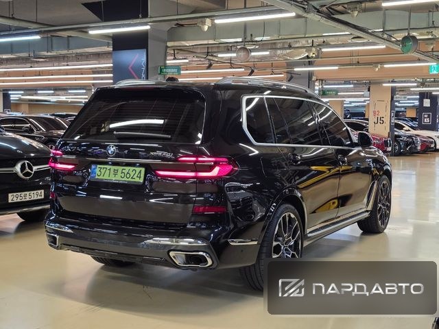 BMW X7 (G07)