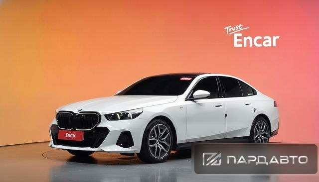 BMW 5 Series (G60)