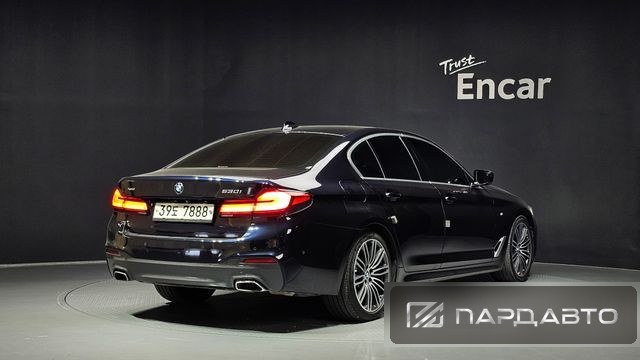 BMW 5 Series (G30)