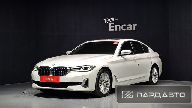 BMW 5 Series (G30)