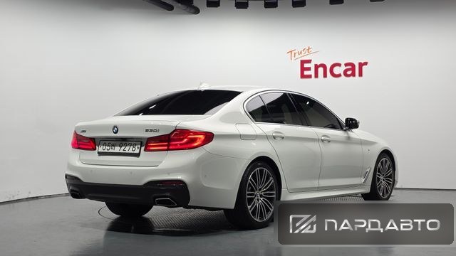 BMW 5 Series (G30)