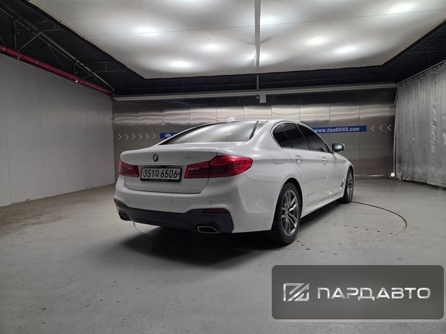 BMW 5 Series (G30)