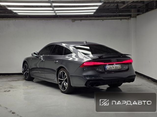 Audi A7 (4K)