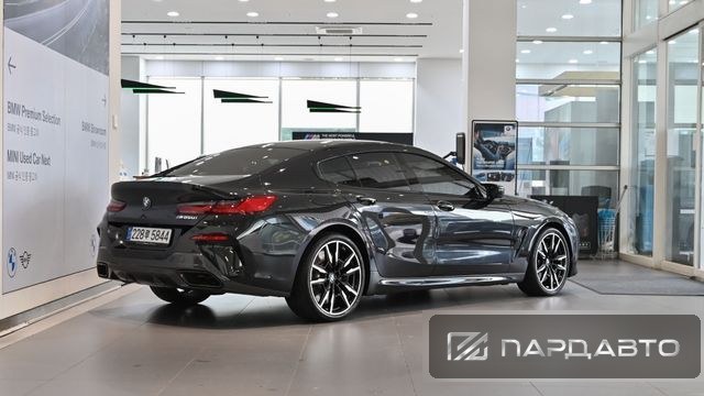 BMW 8 Series (G15)