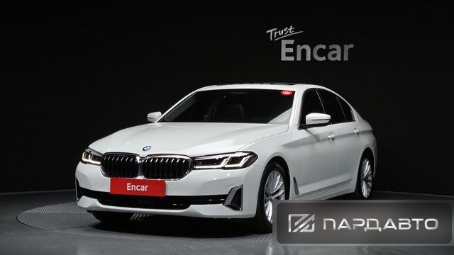 BMW 5 Series (G30)