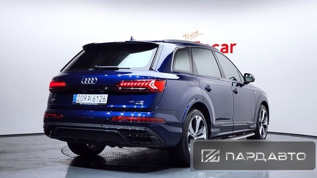 Audi Q7 (4M)