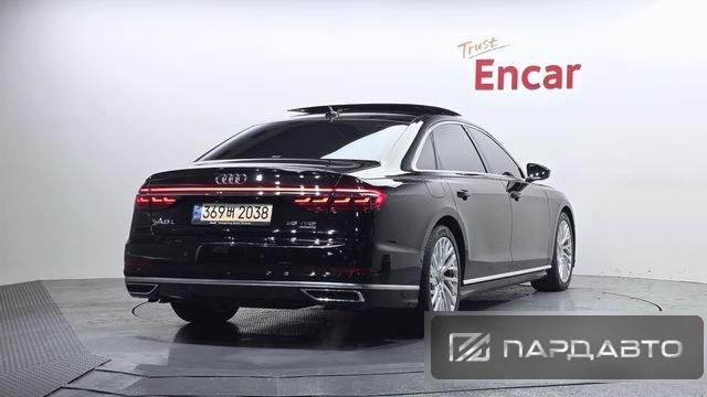 Audi A8 (D5)
