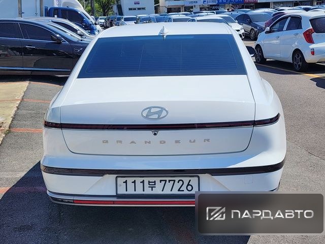 Hyundai Grandeur (GN7)