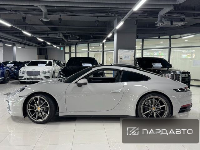 Porsche 911(992)