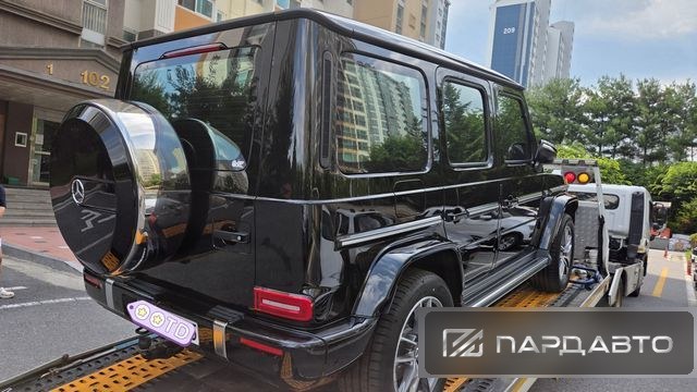 Mercedes-Benz G-Class (W465)
