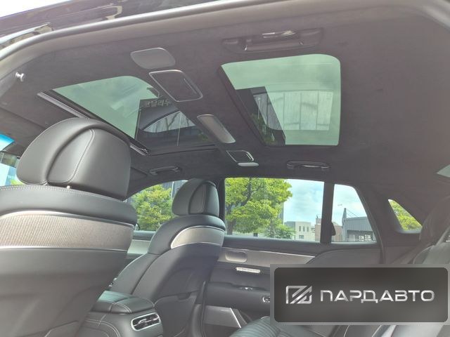 Genesis G90 (RS4)