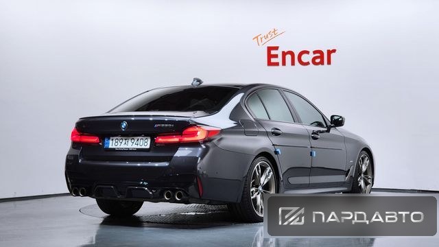 BMW 5 Series (G30)