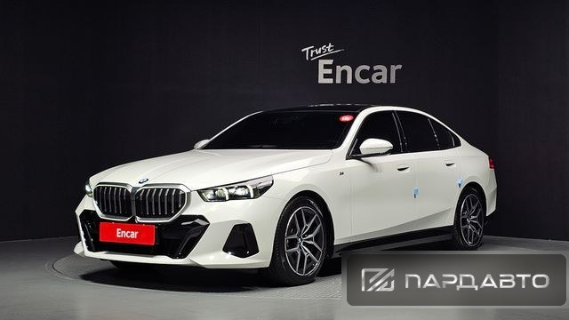 BMW 5 Series (G60)