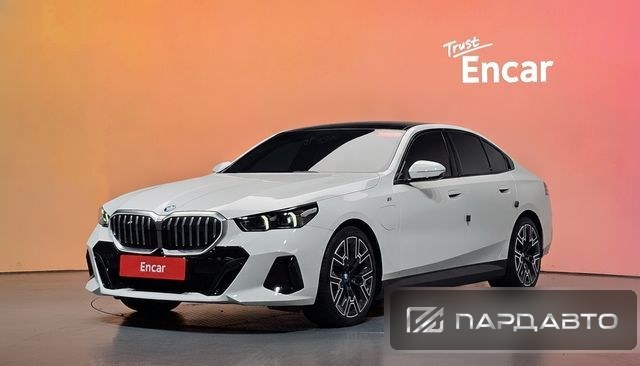 BMW 5 Series (G60)