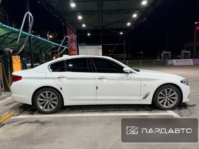 BMW 5 Series (G30)