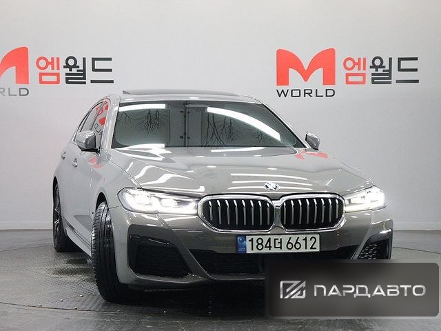 BMW 5 Series (G30)