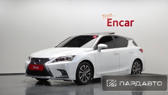 Lexus CT200h