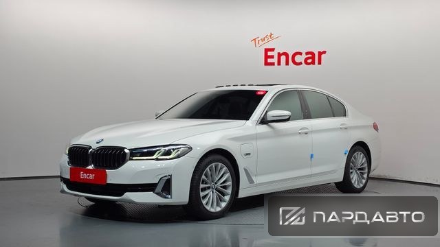 BMW 5 Series (G30)