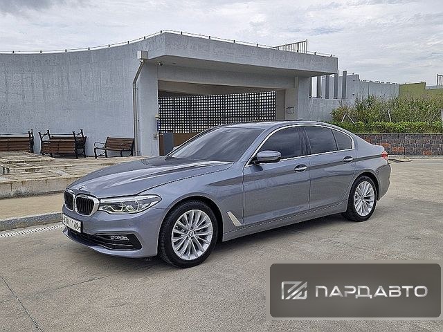 BMW 5 Series (G30)