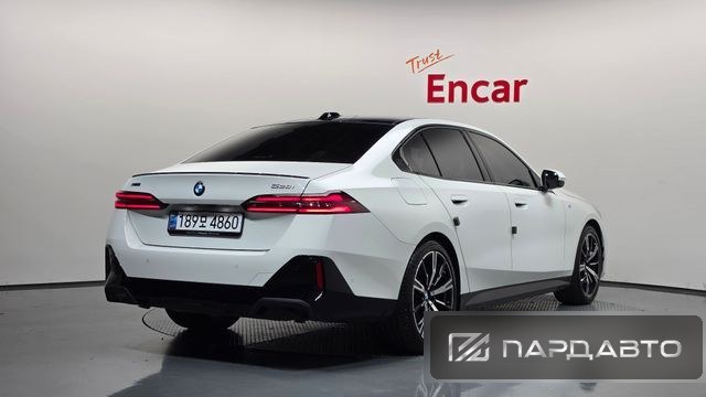 BMW 5 Series (G60)