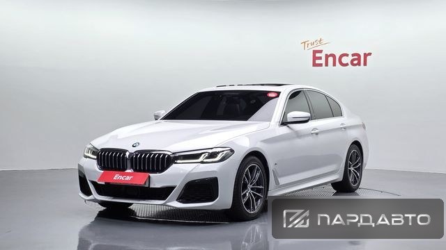 BMW 5 Series (G30)