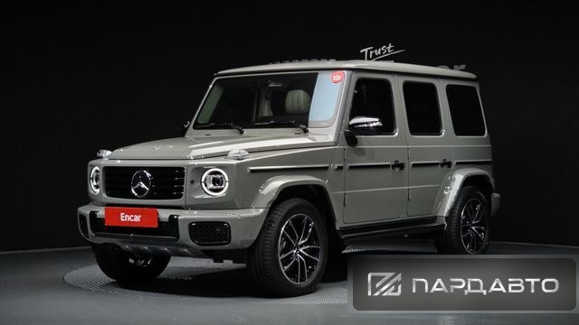 Mercedes-Benz G-Class (W465)