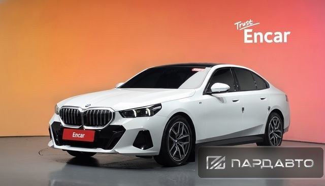 BMW 5 Series (G60)