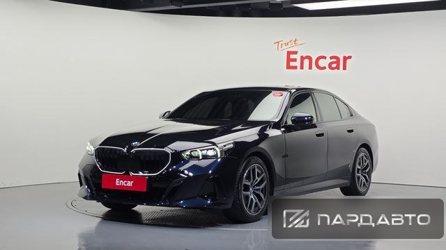 BMW 5 Series (G60)