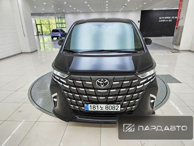Toyota Alphard (AH40)