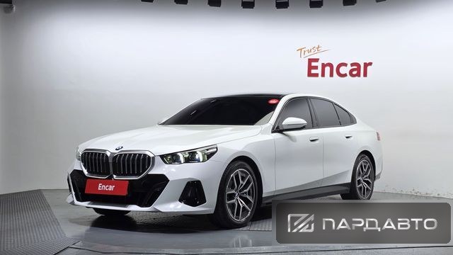 BMW 5 Series (G60)