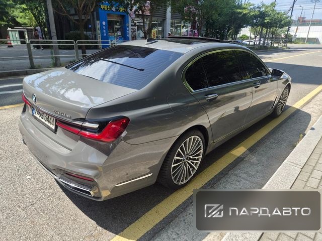 BMW 7 Series (G11)