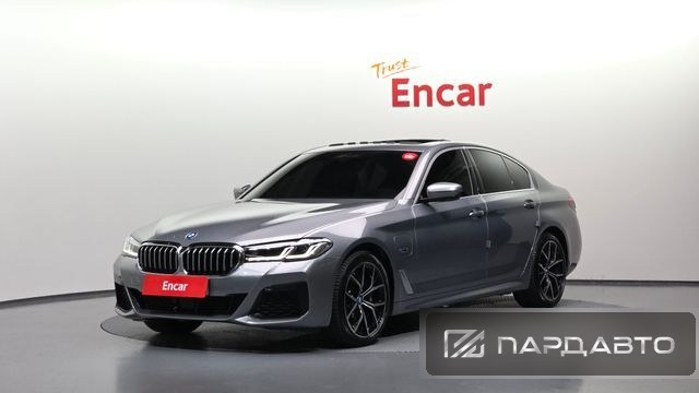 BMW 5 Series (G30)
