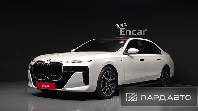 BMW 7 Series (G70)