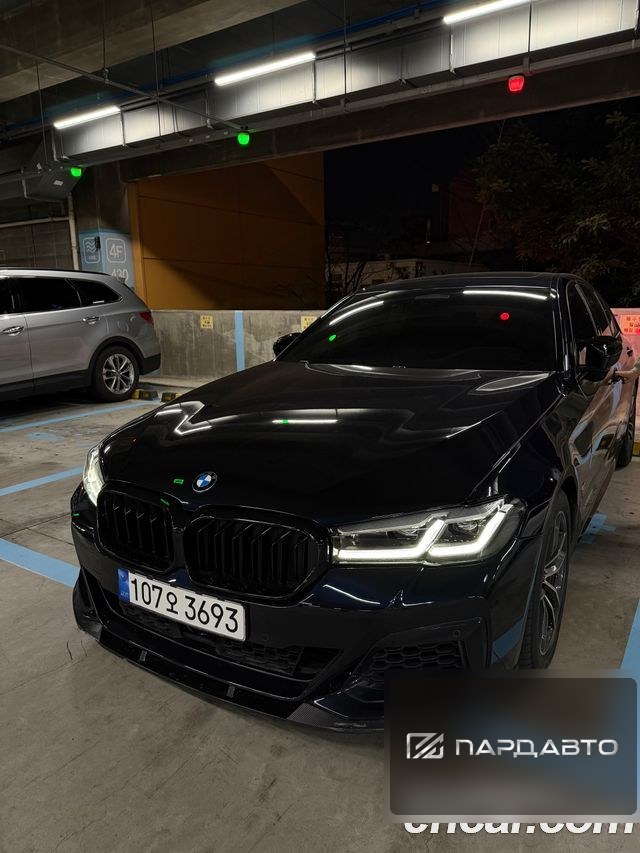 BMW 5 Series (G30)