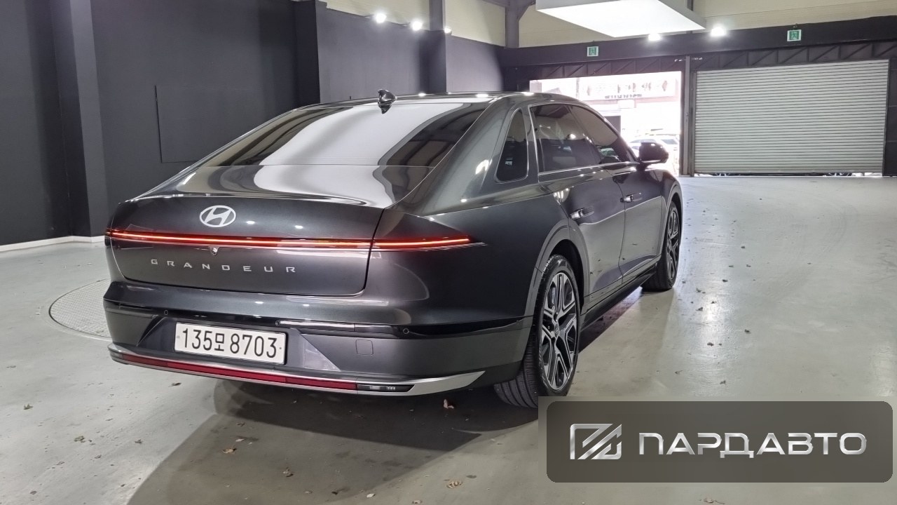 Hyundai Grandeur (GN7)