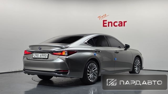 Lexus ES300h