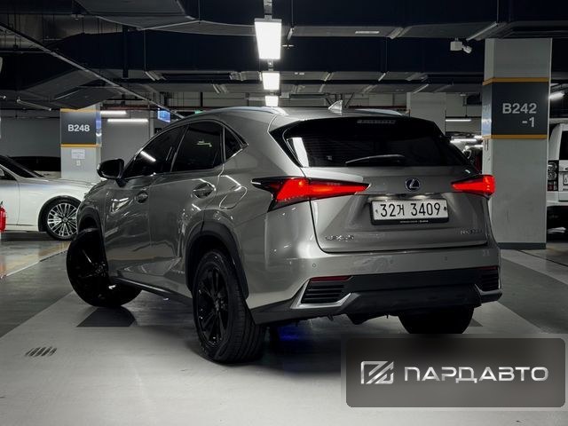Lexus NX300h