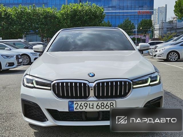 BMW 5 Series (G30)