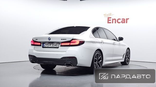 BMW 5 Series (G30)