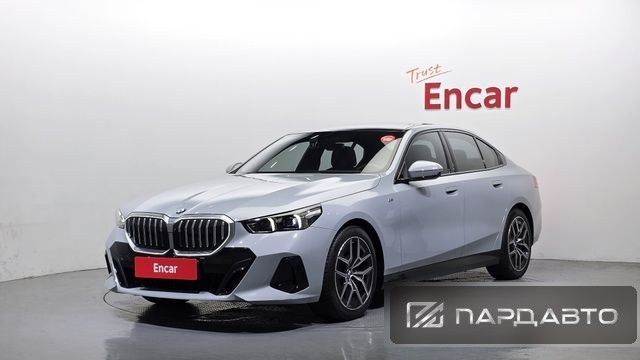 BMW 5 Series (G60)