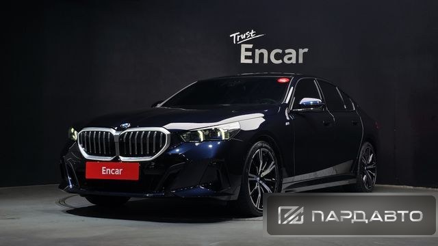 BMW 5 Series (G60)