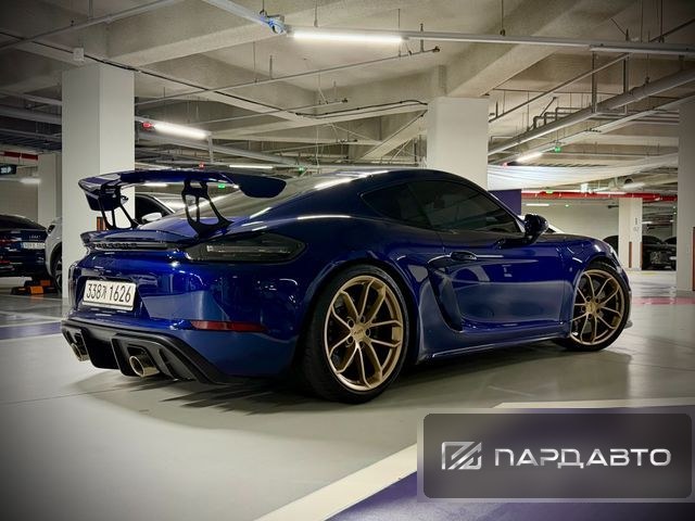 Porsche 718 Cayman