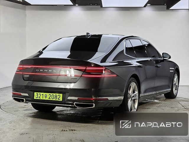 Genesis G90 (RS4)