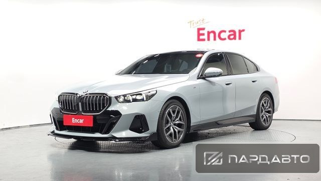 BMW 5 Series (G60)