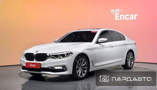 BMW 5 Series (G30)
