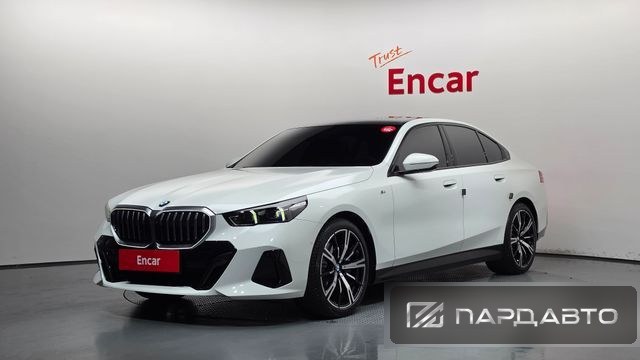 BMW 5 Series (G60)