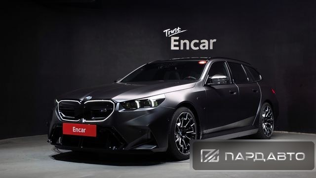 BMW M5 (G90)