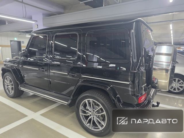 Mercedes-Benz G-Class (W465)