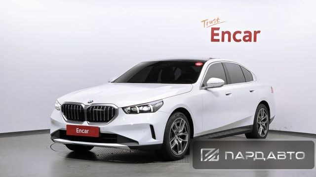 BMW 5 Series (G60)